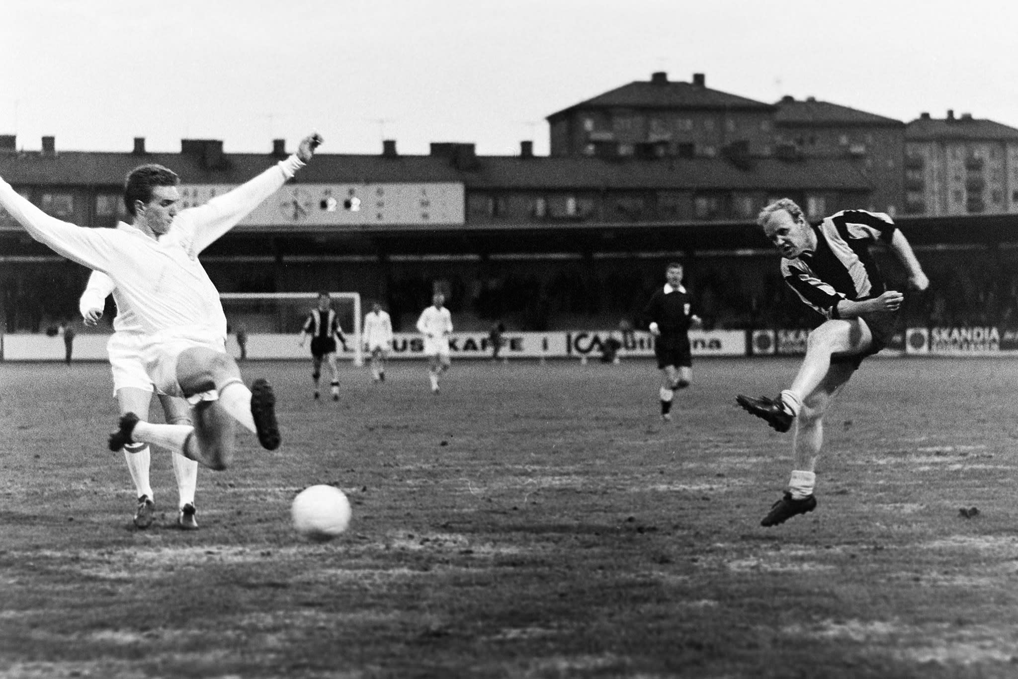 Nacka Skoglund i match 1967 under Allsvenskan, Hammarby - Göteborg, 2-2. 